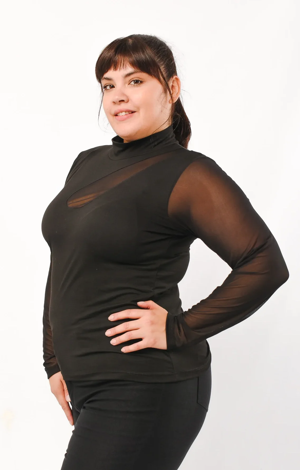 Alternative view of 1580 Remera combinada con tull