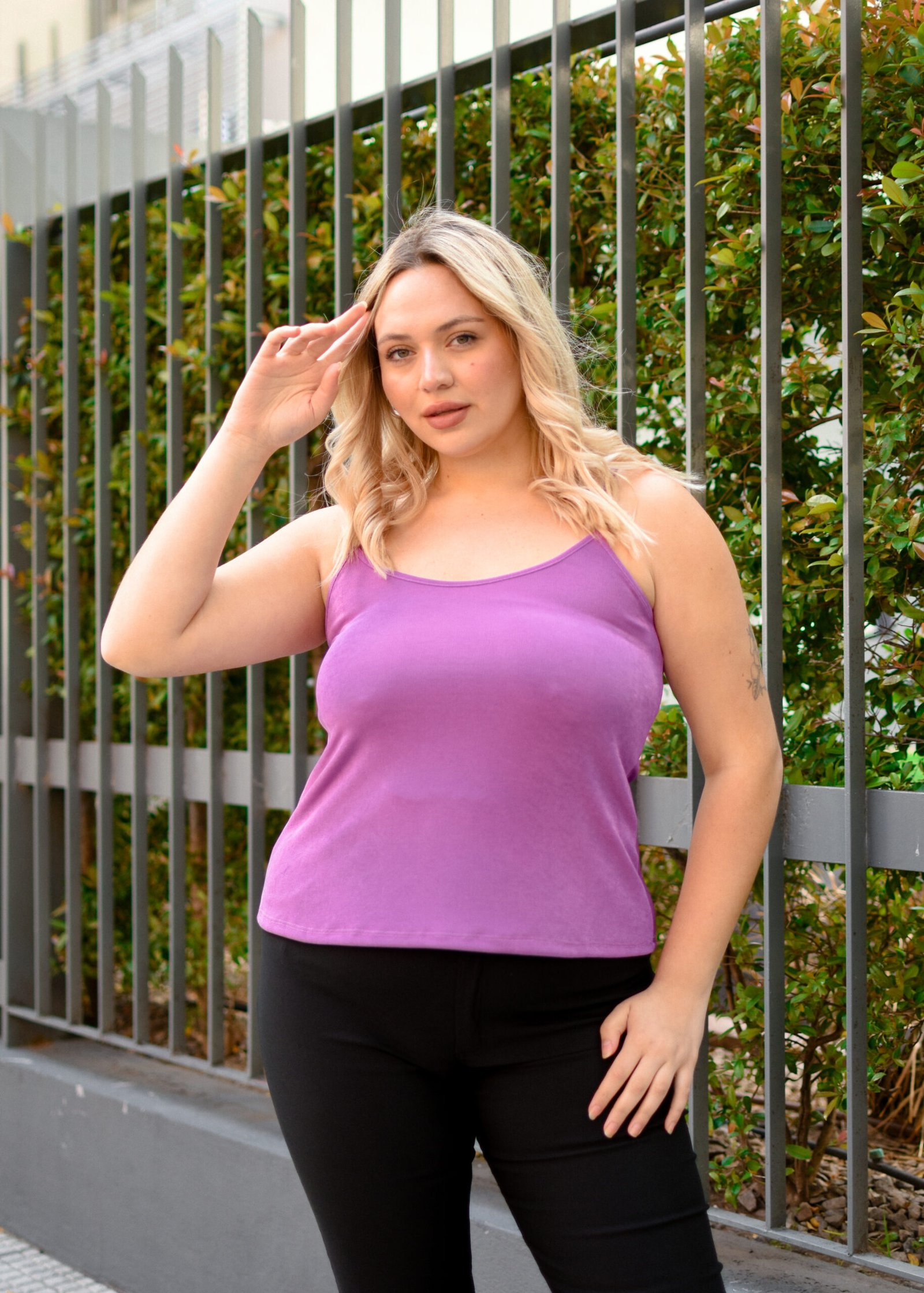 1008 MUSCULOSA DE SEDA FRIA