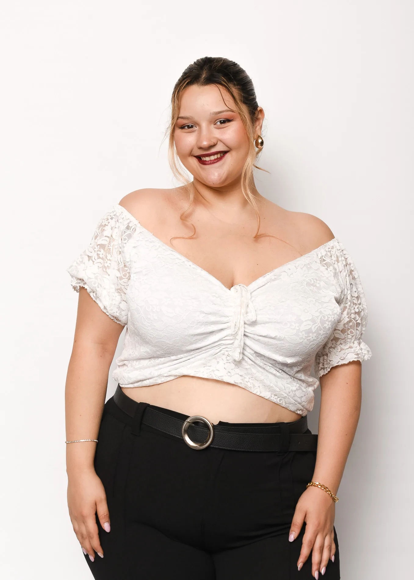 1502 REMERA DE ENCAJE