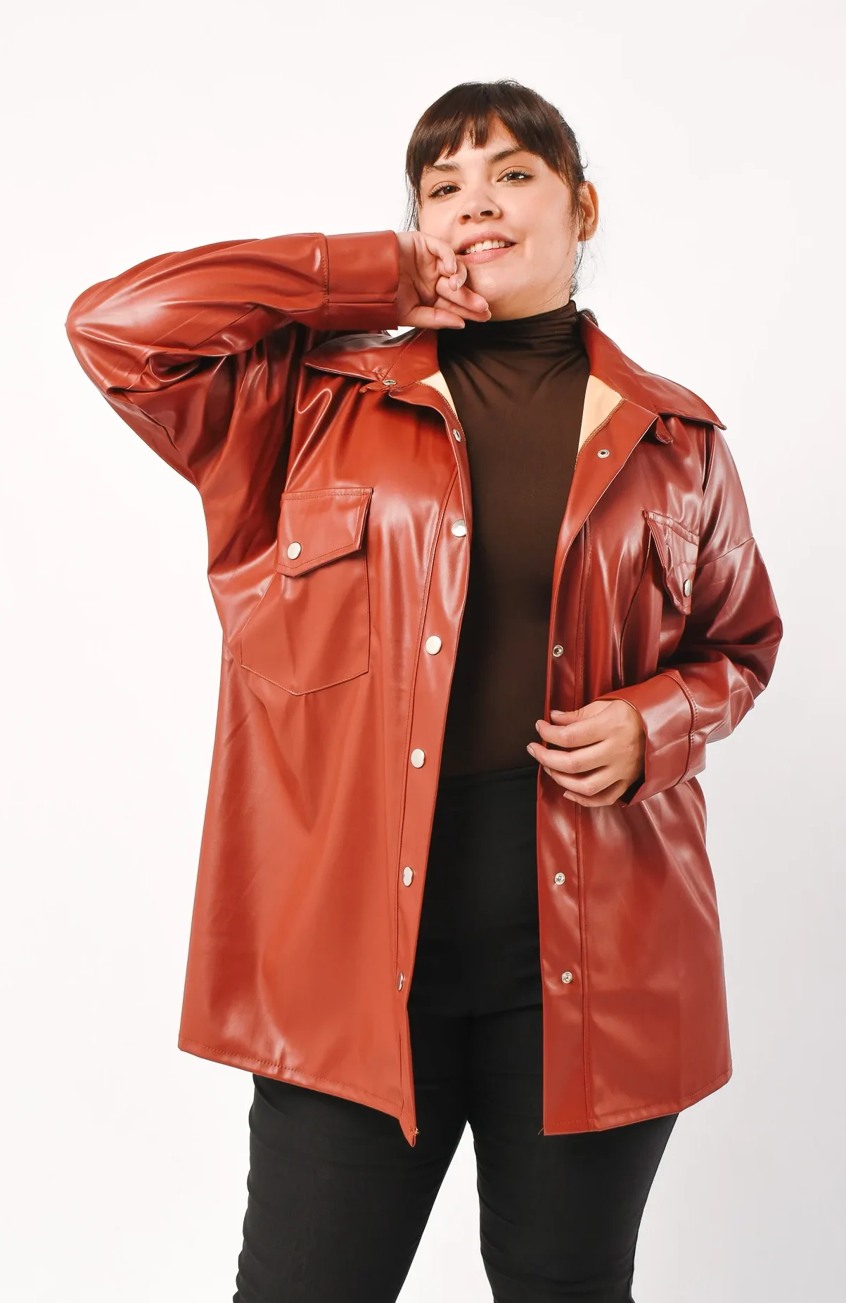 Alternative view of 11001 CAMISACO ENGOMADO